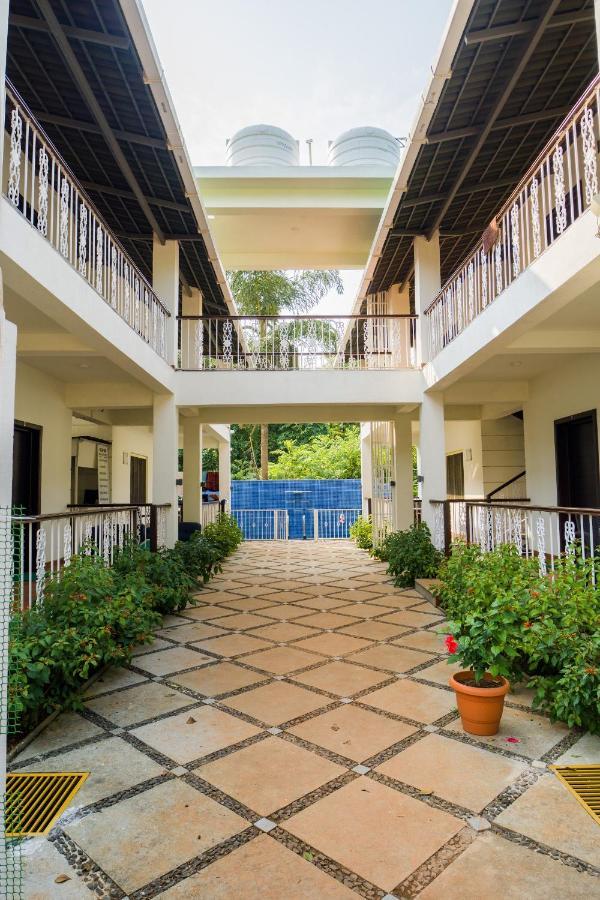 Marine Studios Le Pension Candolim Buitenkant foto