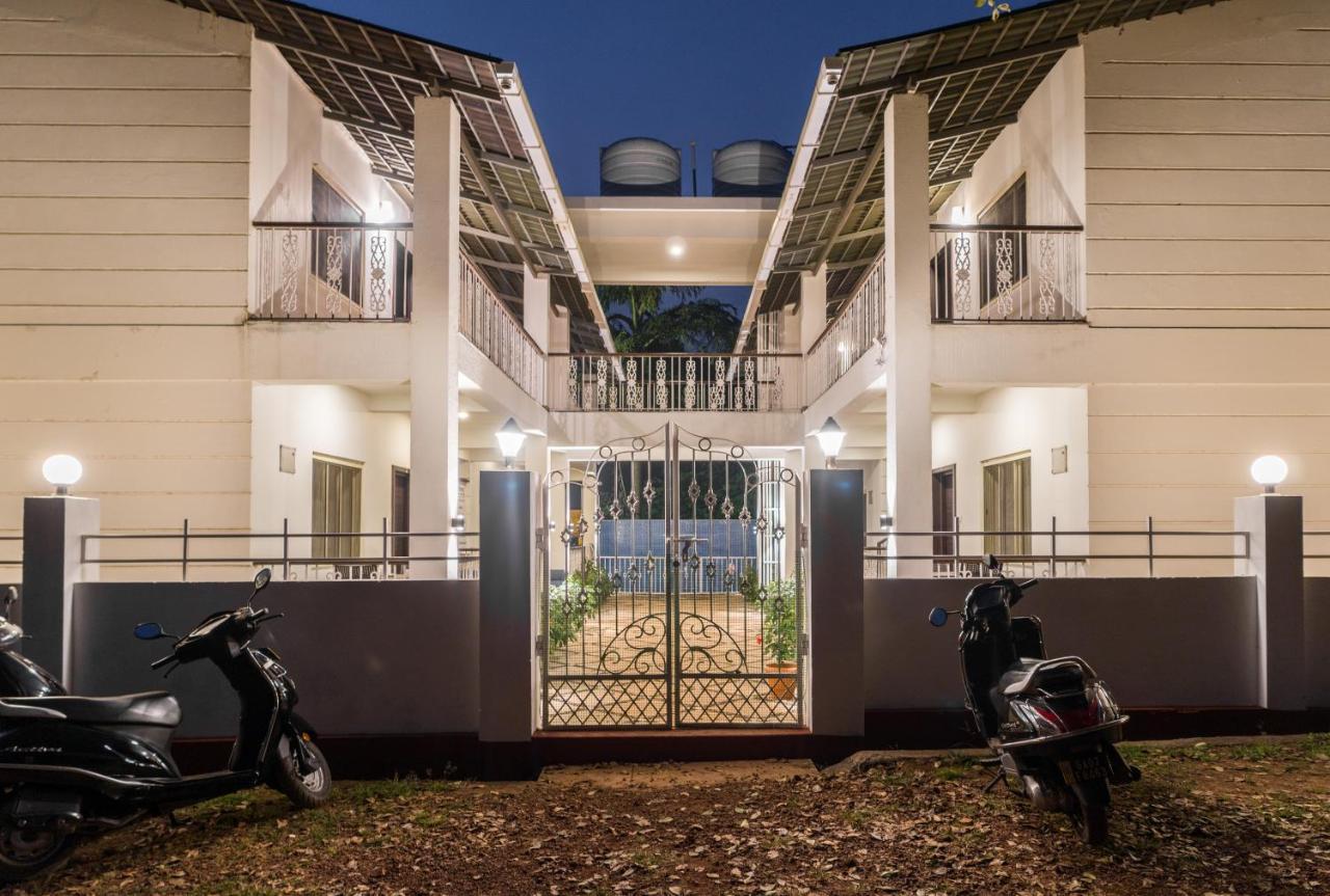 Marine Studios Le Pension Candolim Buitenkant foto